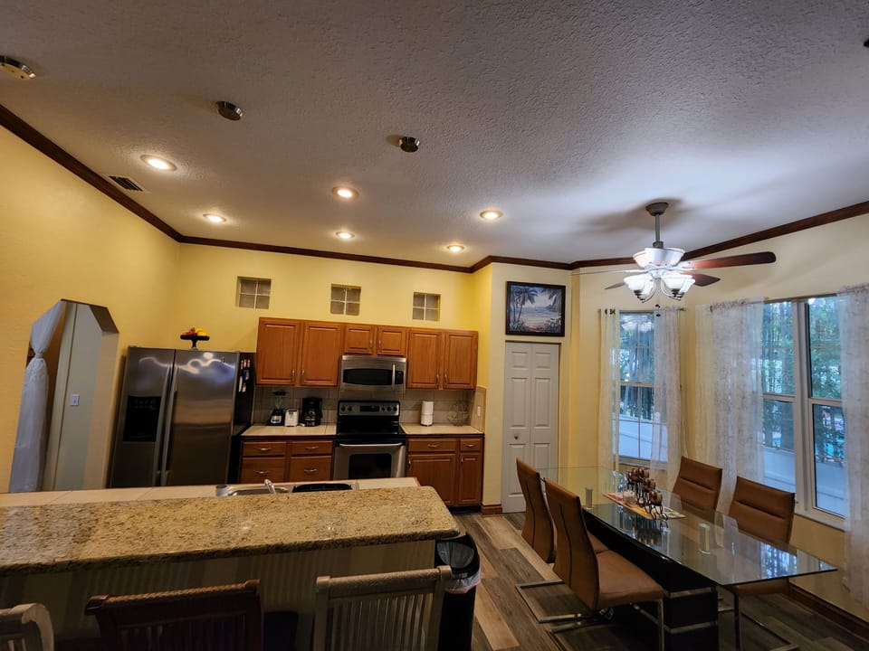 Kitchen and Breakfast Nook.