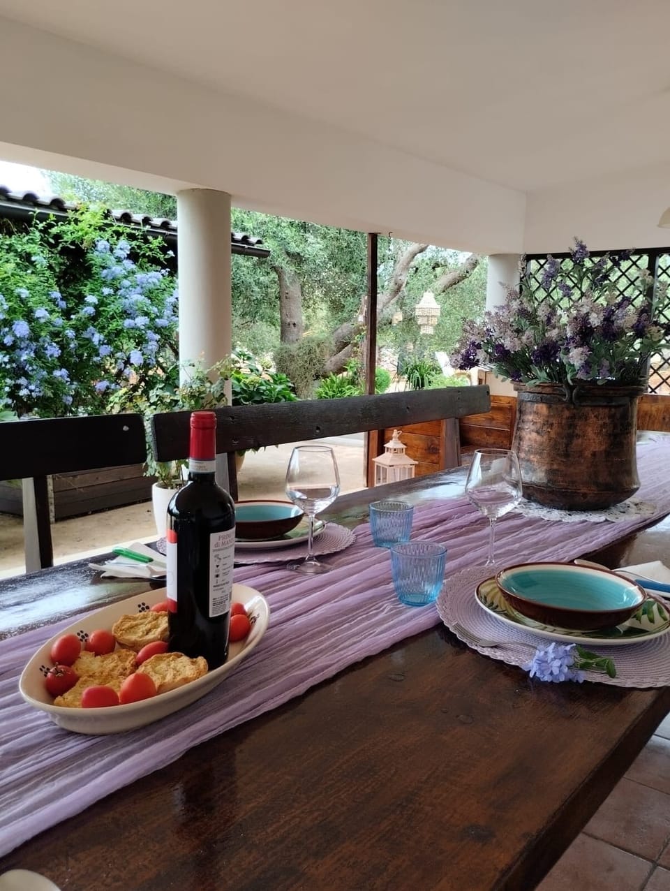 Outdoor dining