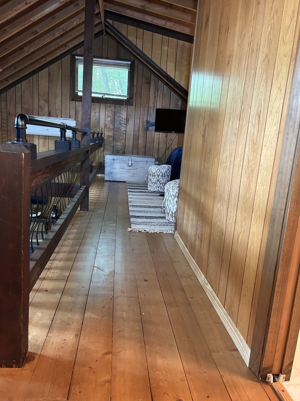 Upstairs hallway to bathroom and loft.