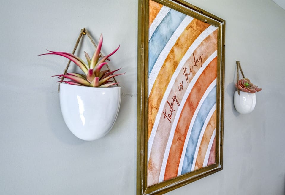 Second bedroom decor
