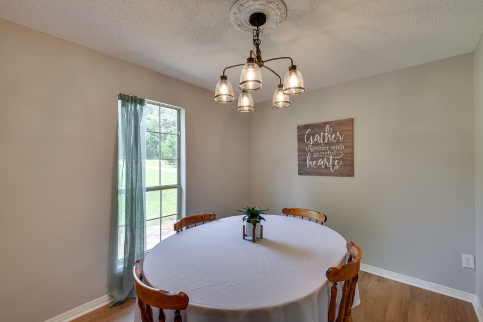 Dining Room | Dishware/Flatware Provided | Central A/C