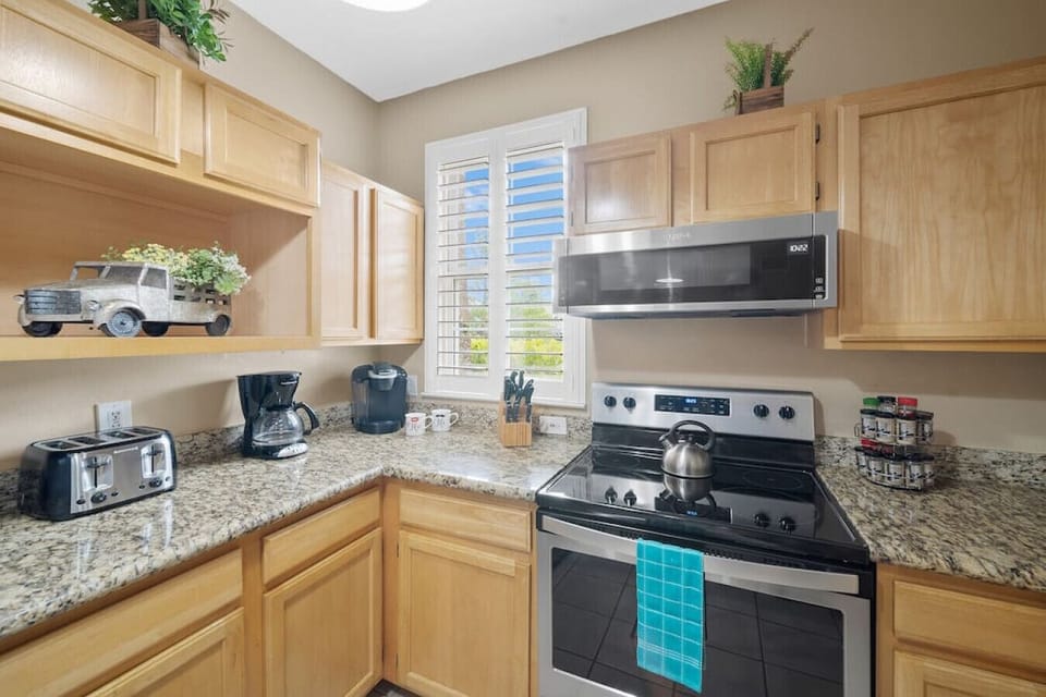 Fully Equipped Kitchen#Disney #Parks #kingdom #springs #Vacation #Rental #waterpark #Kissimmee #Orlando #universal #citywalk #hotspot #shortstay #longstay #resort #calypsokay #runawaybeachclub