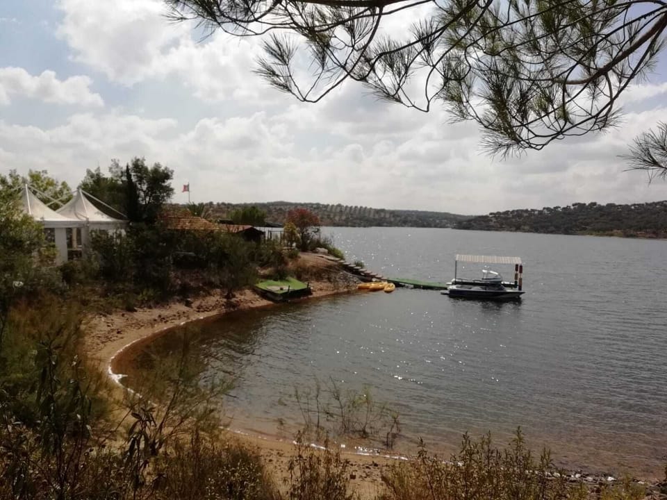 Barragem do Ciborro a 3 kms - Ski aquático disponível
