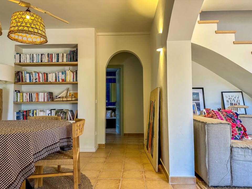 Villa 900 mts from the beach. 6 p. Private pool and garden. Porch. Wifi. Pals.
