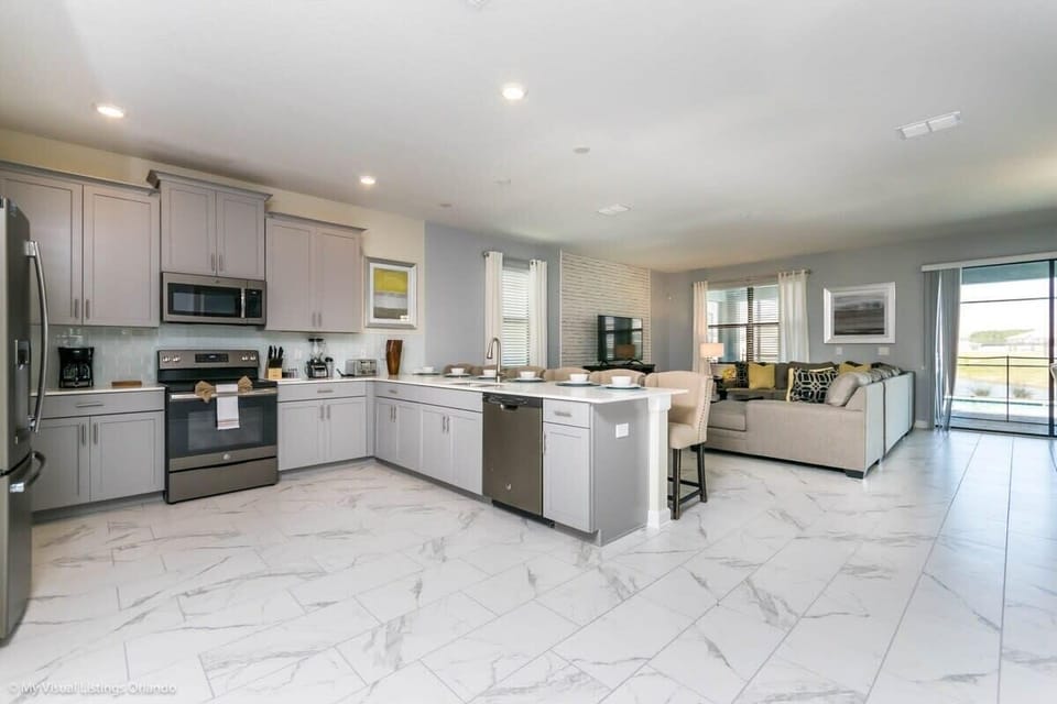 2695FableSt-5