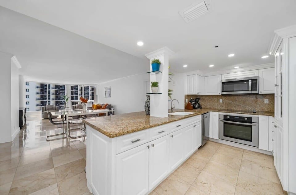 Fully equipped kitchen