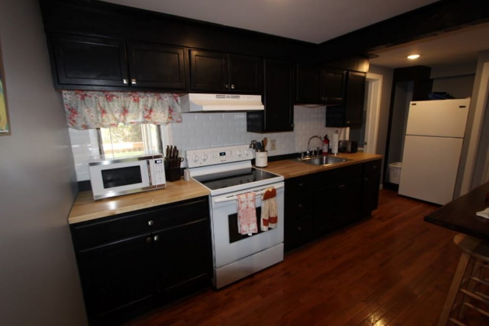 Fully equipped kitchen