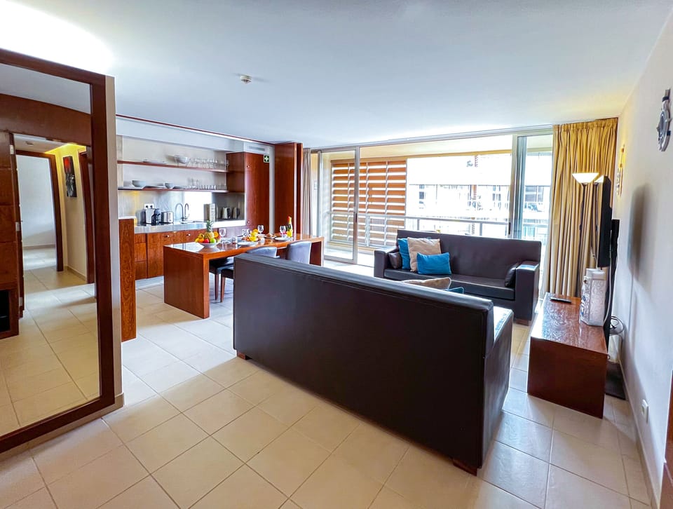 Living room with kitchenette, high speed internet