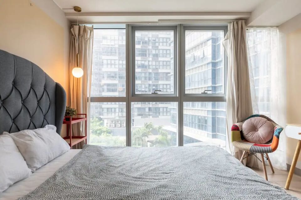 Cozy, modern, and stylish living at the heart of Bonifacio Global City. Book now