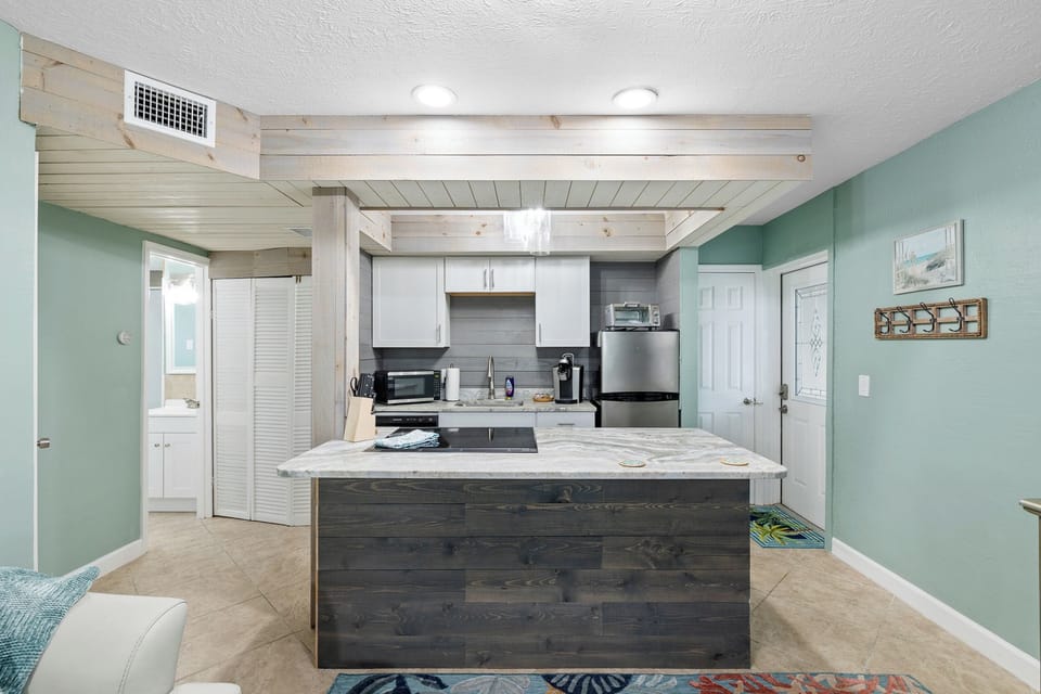 Kitchen (2)