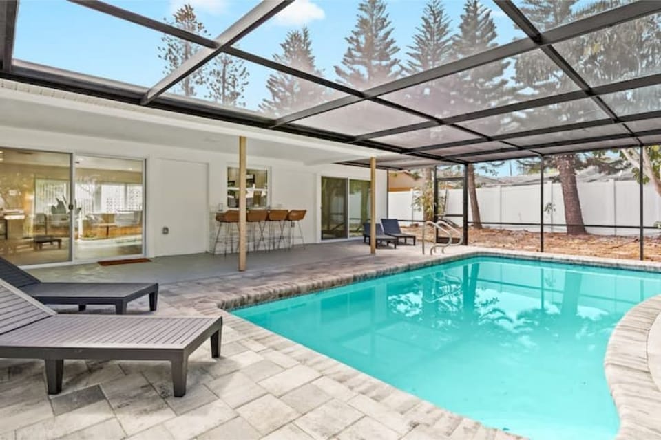 Lanai covered pool area 