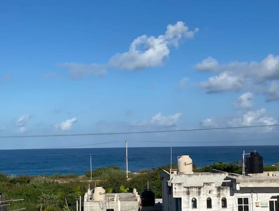 Beach/ocean view