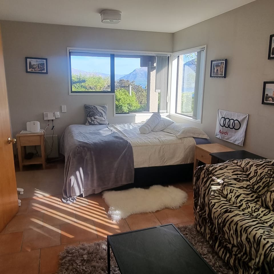 Bedroom 4 - double bed and lounge area