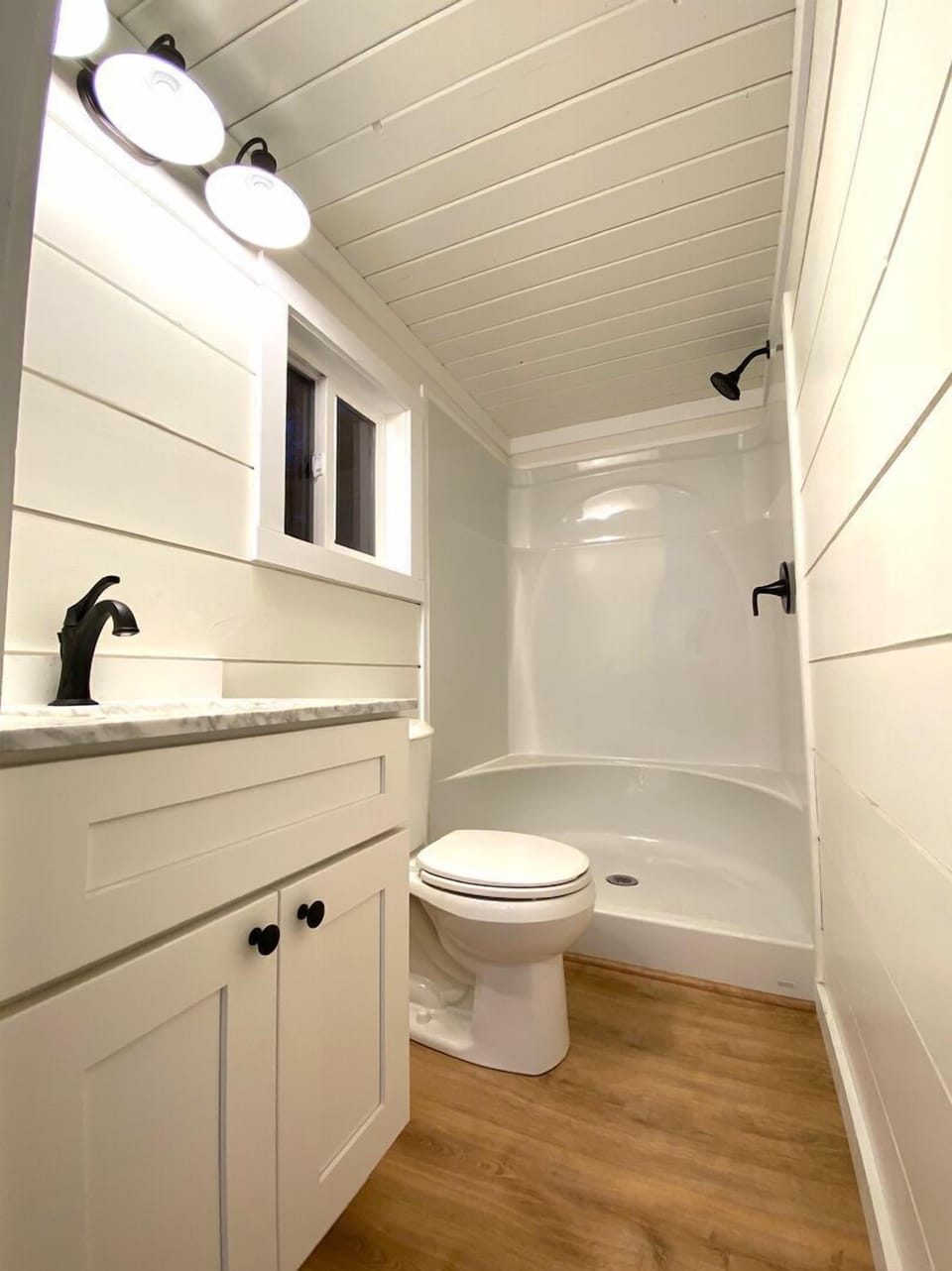Another view of the beautiful bathroom