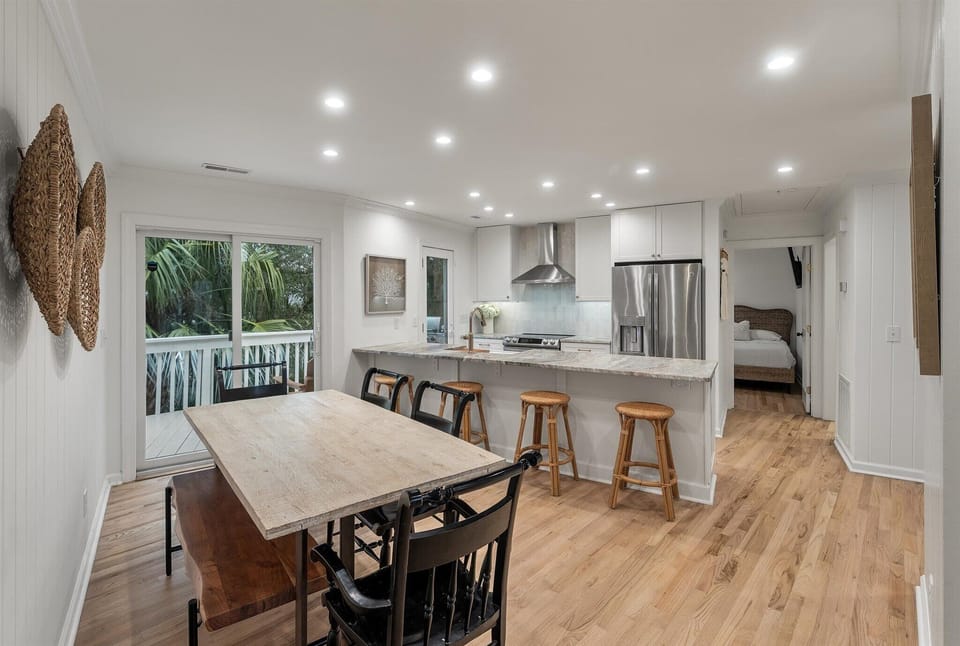 Beautiful gourmet kitchen awaits