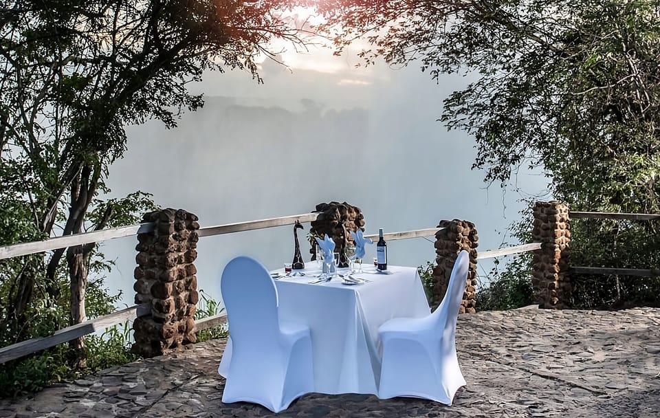 Alfresco Dining