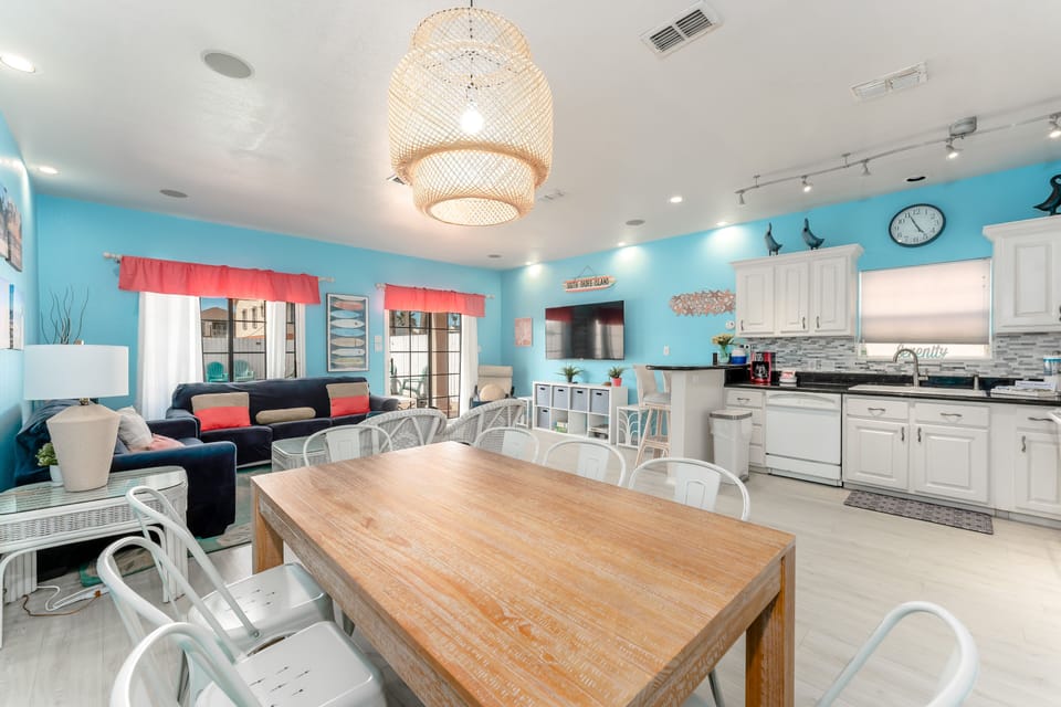Cook and chat without missing a beat with this amazing open layout!
