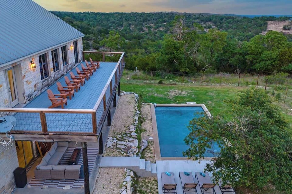 Escape to serenity: Our BnB offers a dreamy pool with sun loungers, a picturesque second-story deck, and a grilling area perfect for laid-back gatherings. Your ultimate retreat awaits! ‍♂️ #RelaxandRecharge #HillCountryVibes