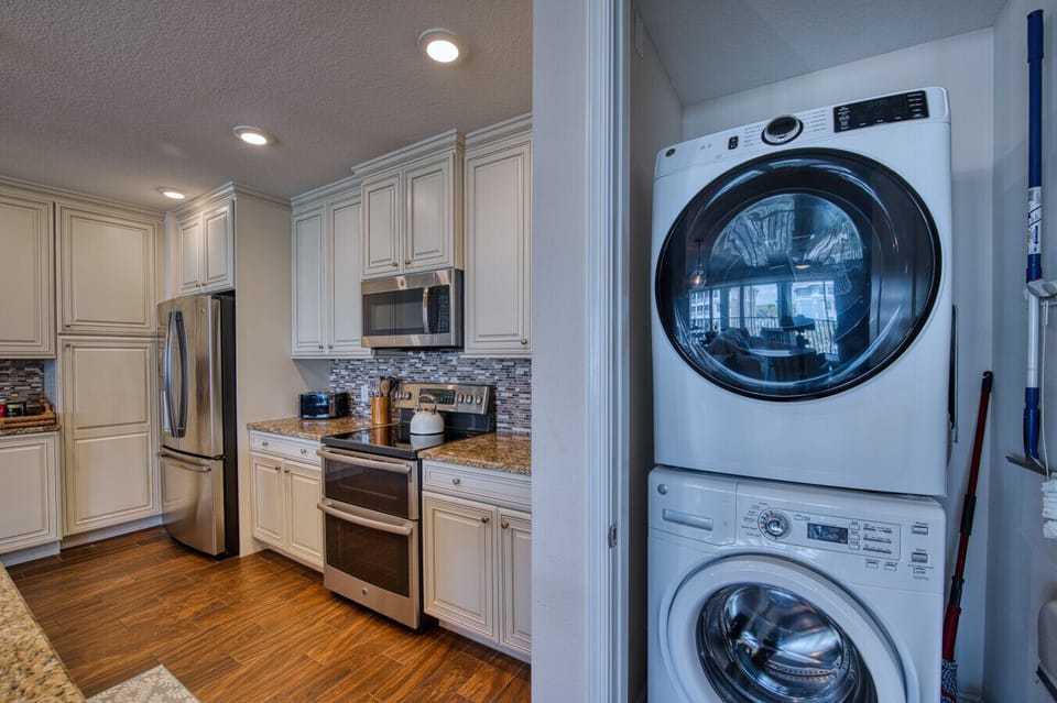 Washer & Dryer