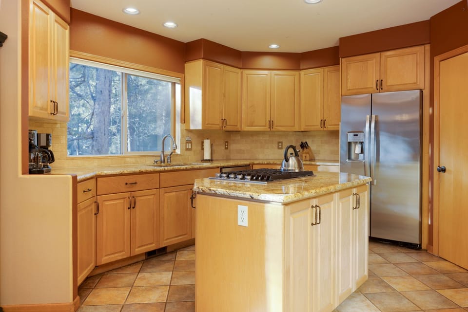 Kitchen - Main Level