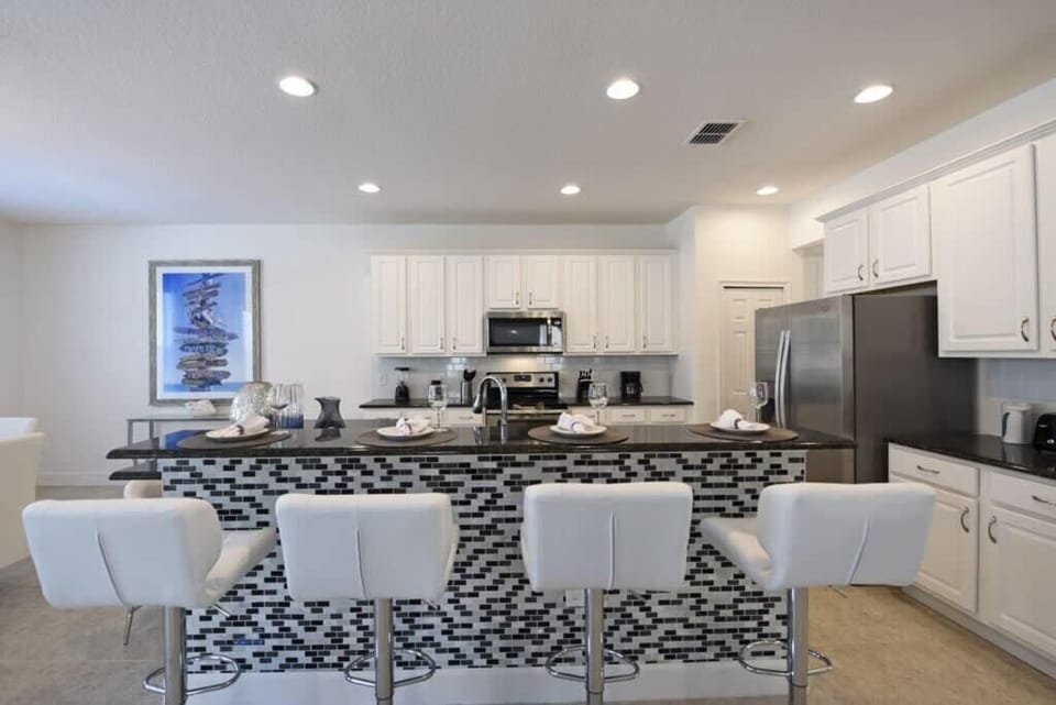 Kitchen 1 1200.jpg