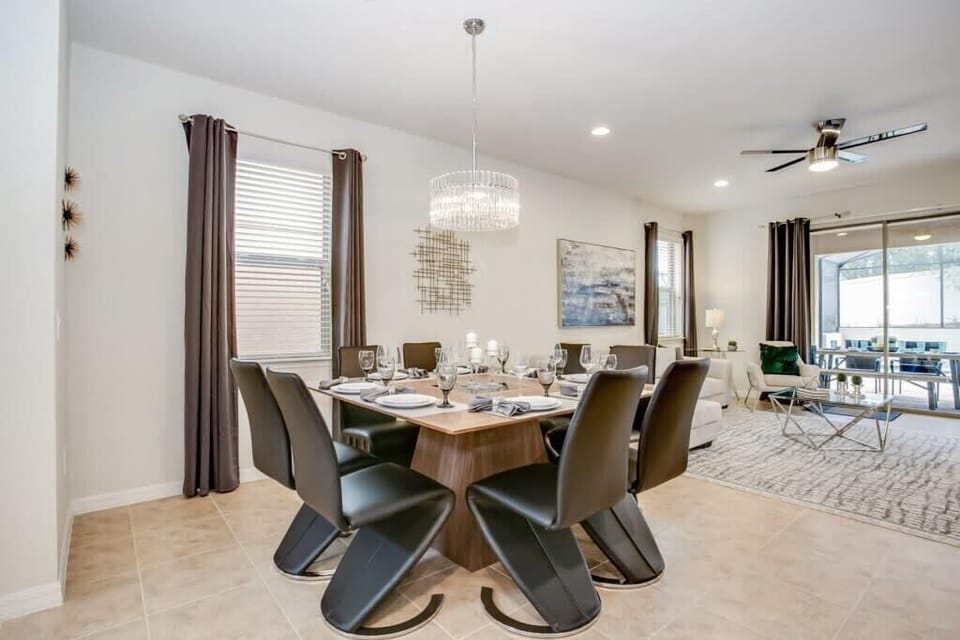 1893NiceCourt,WindsoratWestside_12