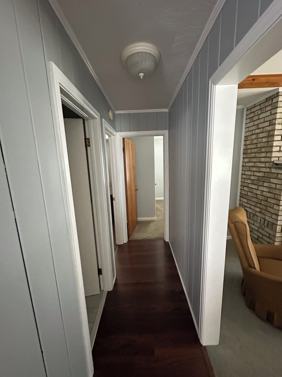 Hallway to Bedrooms/Bathroom