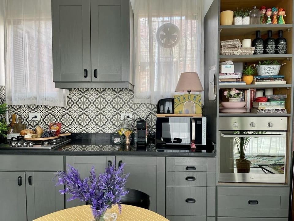 Prepare delicious meals in the fully equipped kitchen.
