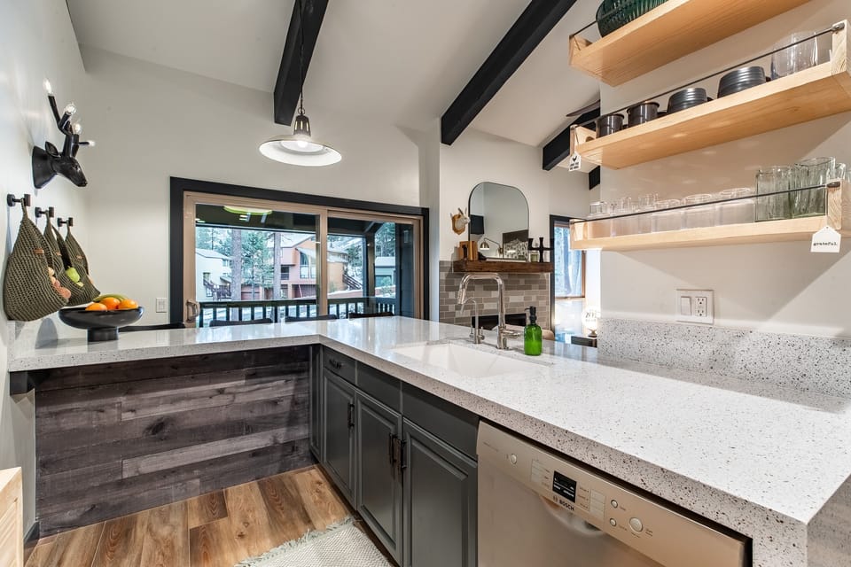 Spacious, Newly Remodeled Kitchen