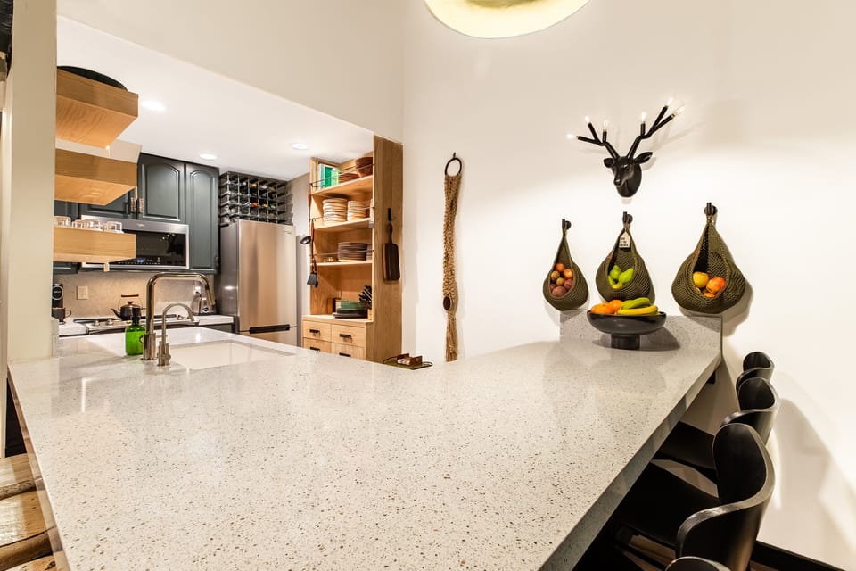 Spacious, Newly Remodeled Kitchen