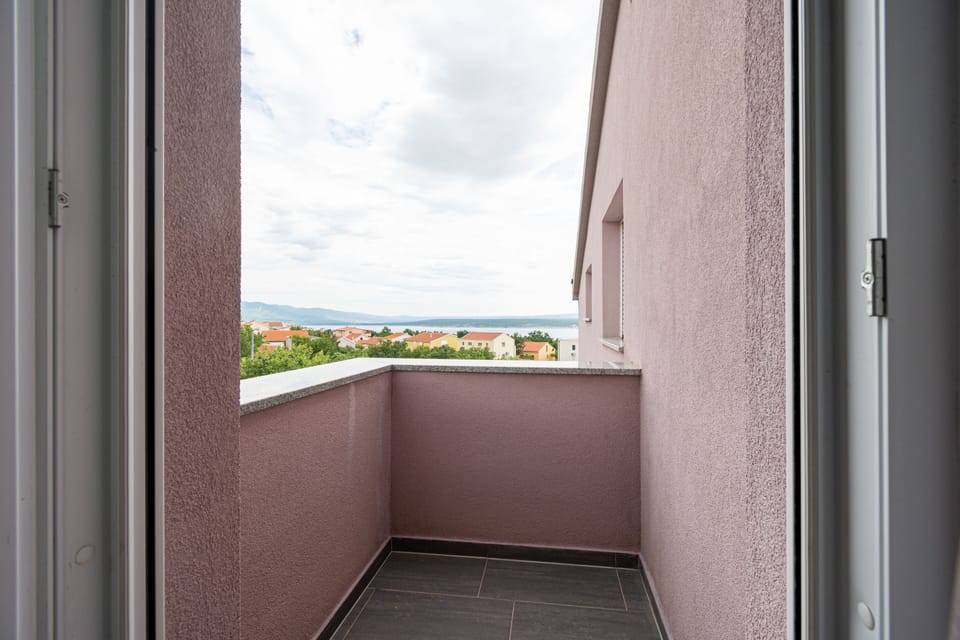Balcony 2