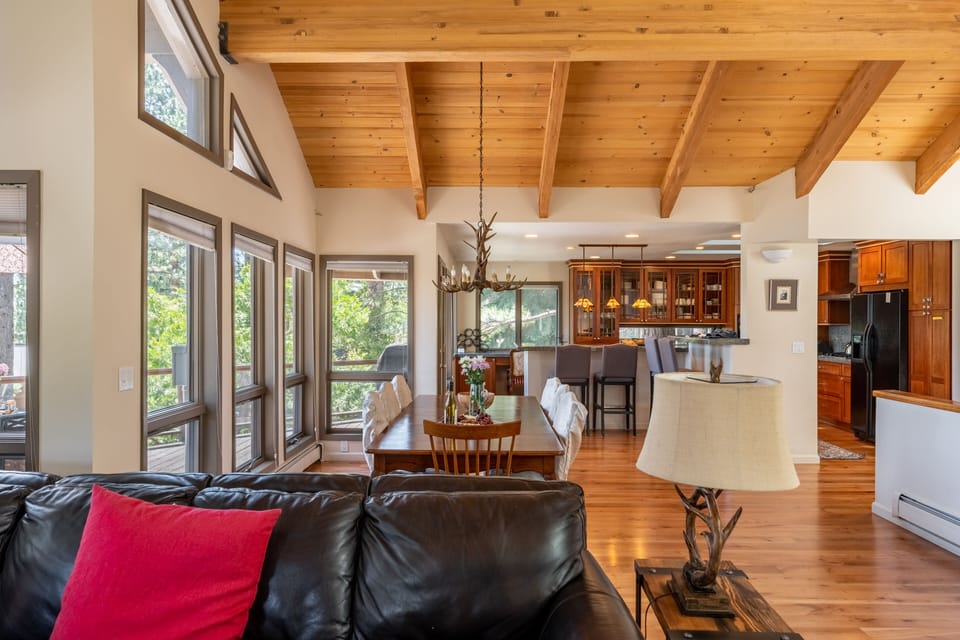 Open layout makes it easy to connect throughout the common areas.