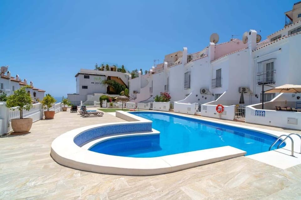Communal pool