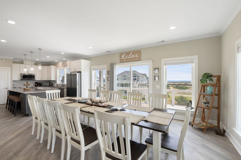 HISA01: Grey Pearl Villa | Level 3 Dining Area