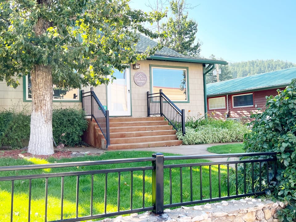 Hill City Haven offers a spacious backyard, welcoming your furry friends with open arms. Located in the heart of ATV/UTV prime territory and within close proximity to all amenities, it is the ideal destination for gatherings and families alike.