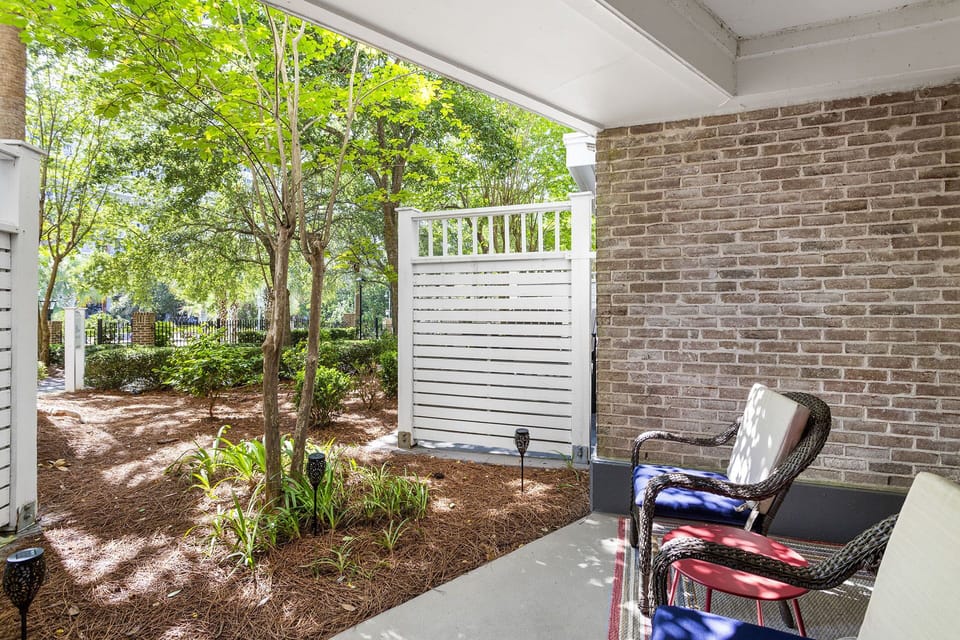 23-Bahia-4109-Patio-Alt
