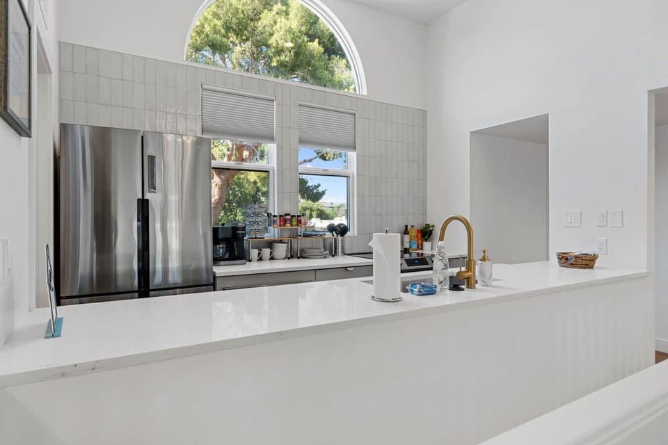 Experience convenience and functionality in our well-appointed sink area. Equipped with modern fixtures and ample counter space, this essential feature provides a seamless and enjoyable experience for your daily routines.