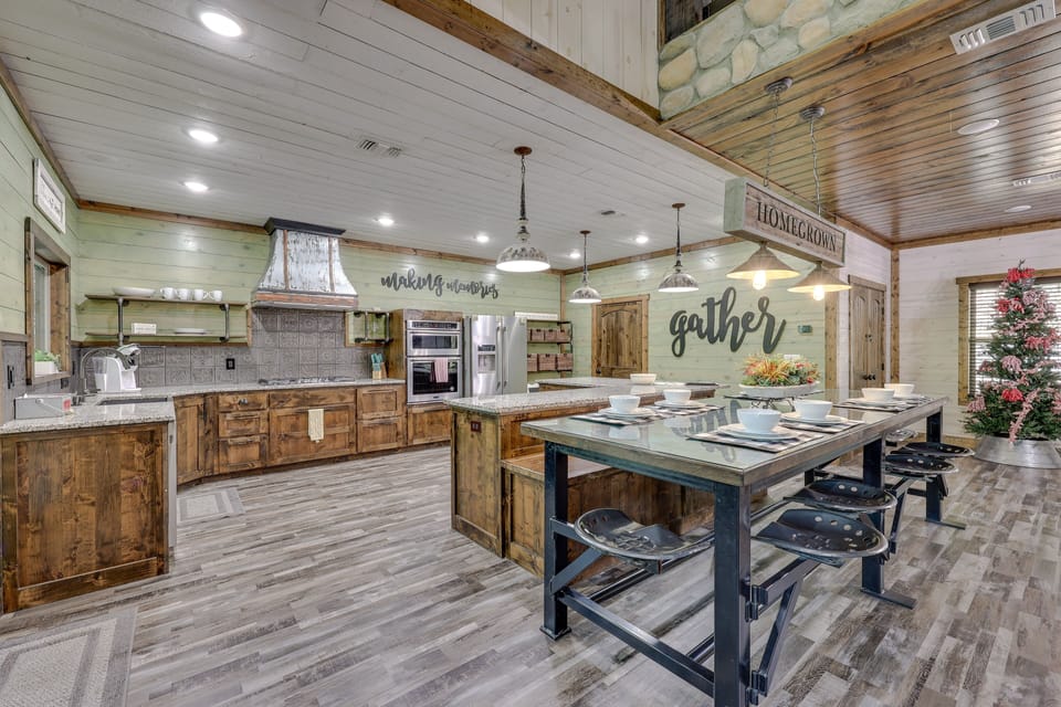 Kitchen | Dishwasher | Coffee Maker | 1st Floor