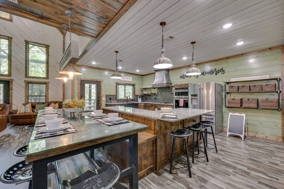 Kitchen | Cooking Basics | Dining Table