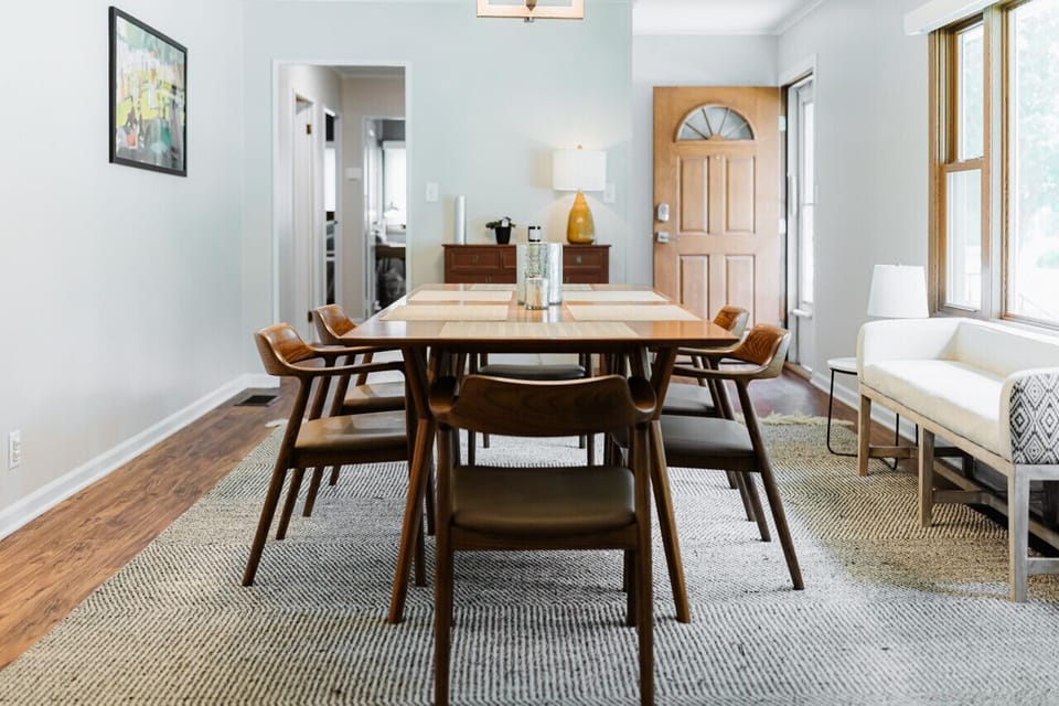 Dining Room with seating for 6
