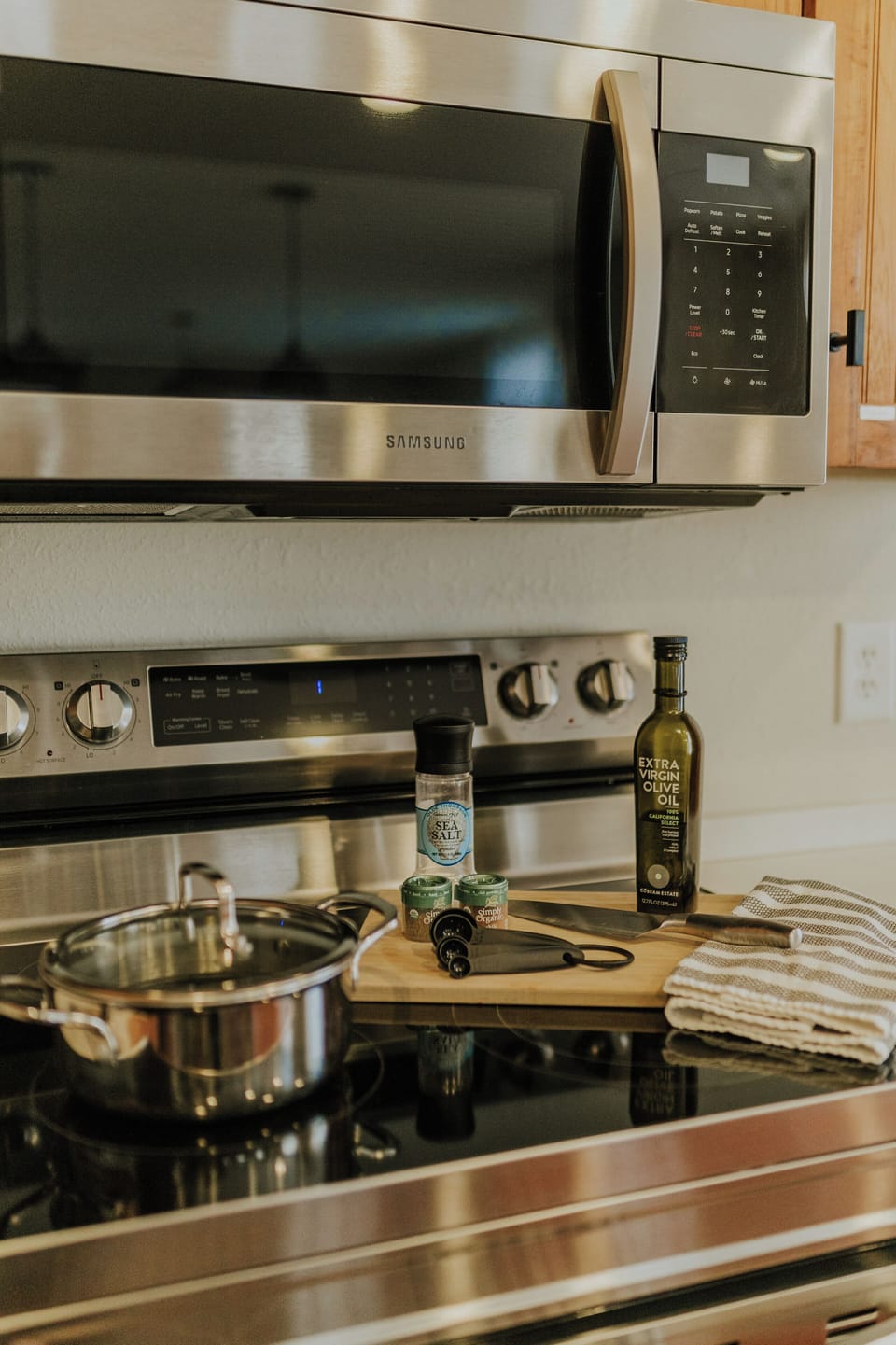 Chef's kitchen with everything you need!