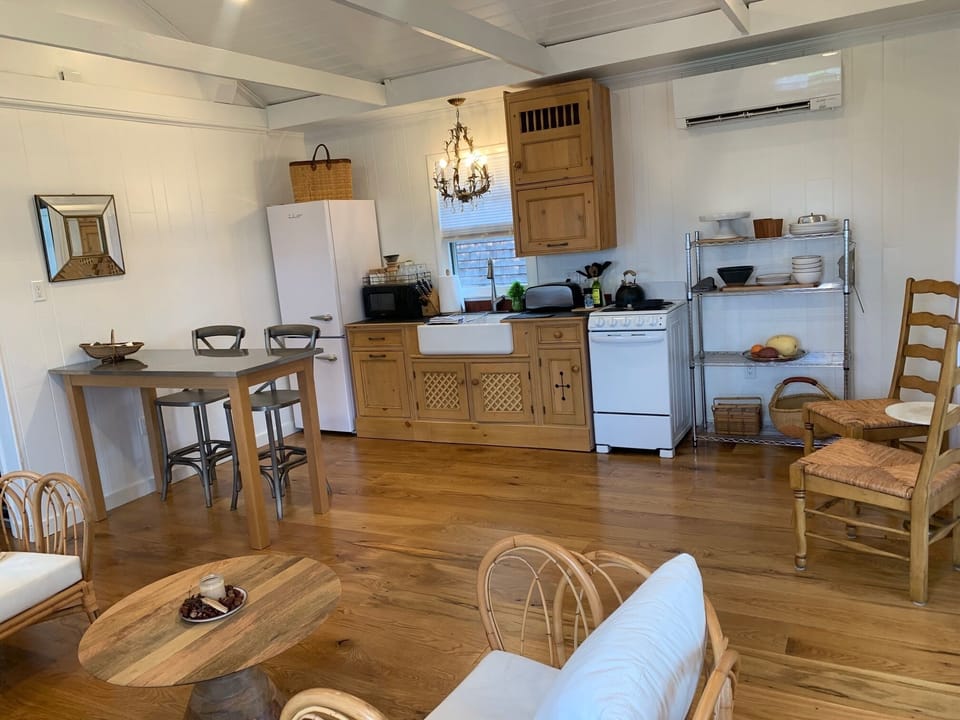 fully stocked kitchen