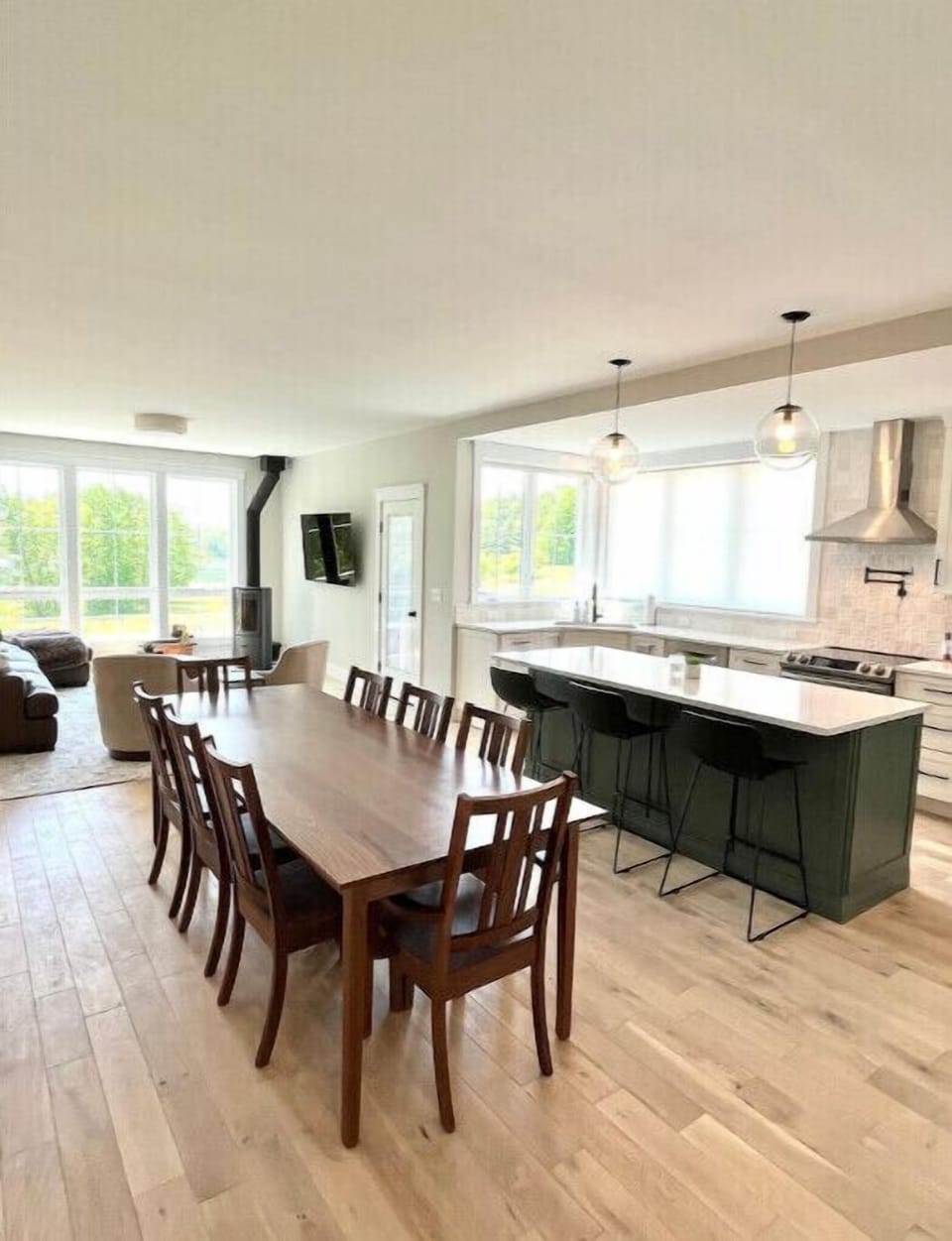 Open concept main floor