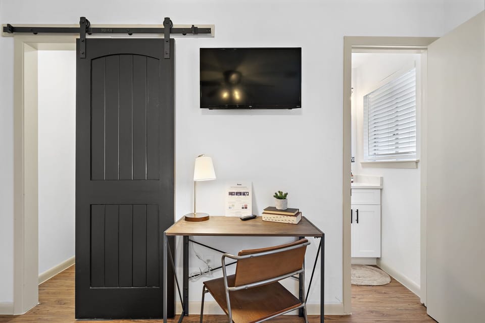 LapTop Friendly workspace