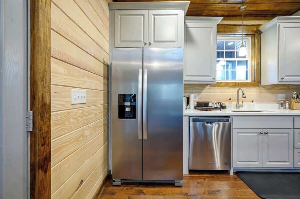 | Hillside Pines by Boutiq Luxury Vacation Rentals | Broken Bow, Oklahoma