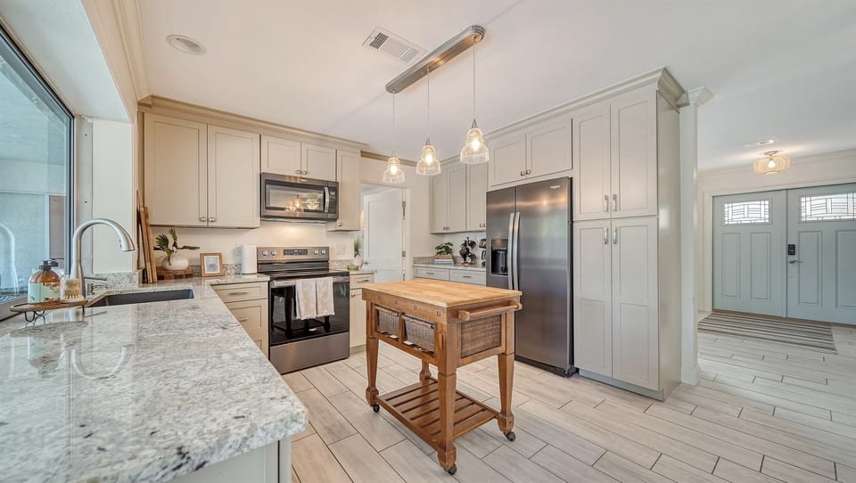 Fully furnished kitchen