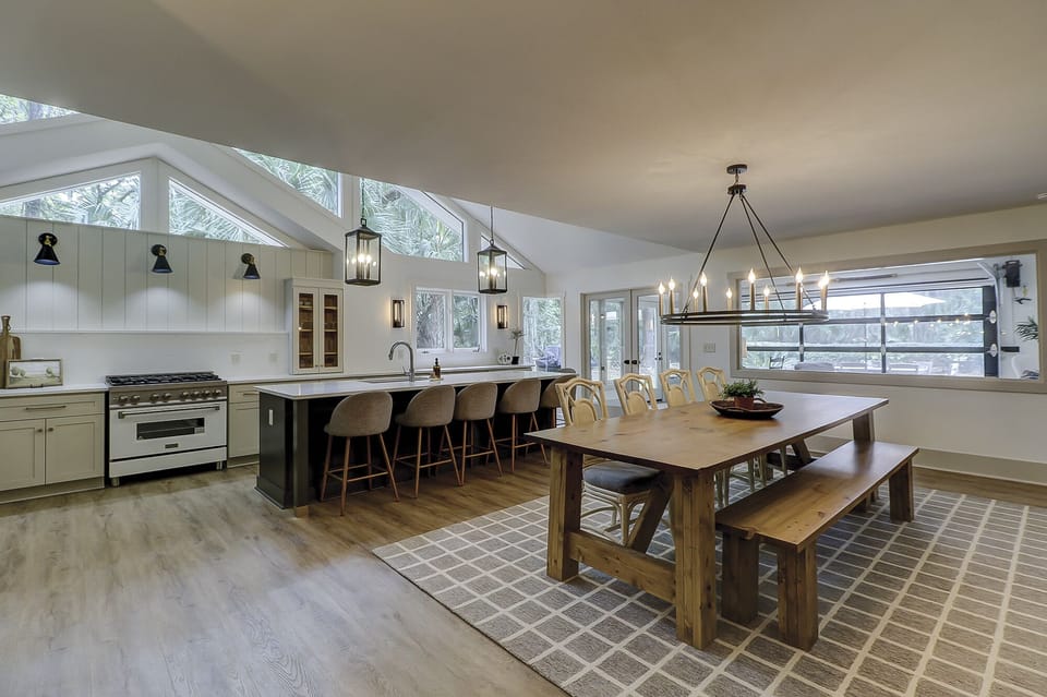 Dining/Kitchen