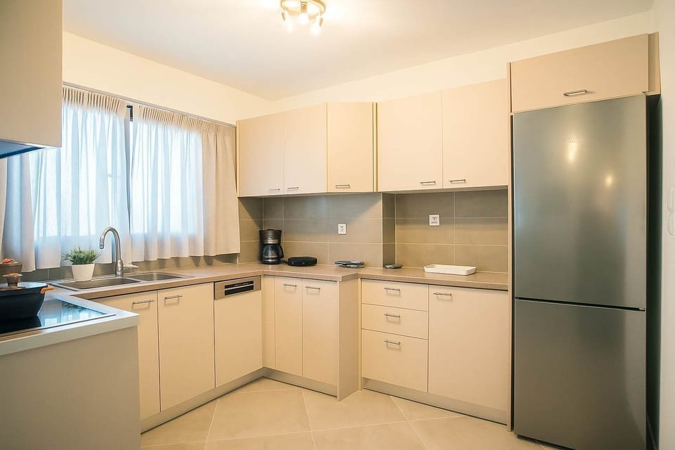 Fully equipped kitchen space – Designed for daily ease

