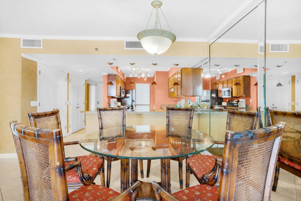 Dining table seats 6