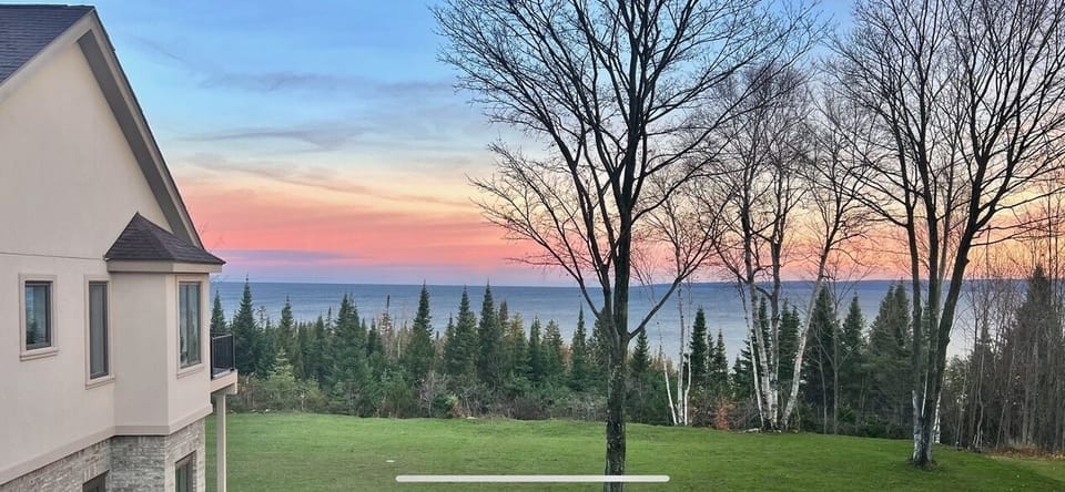 Bella Vista Carriage House - Spring View